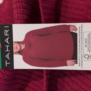 XL: TAHARI Merino Wool Knit Sweater